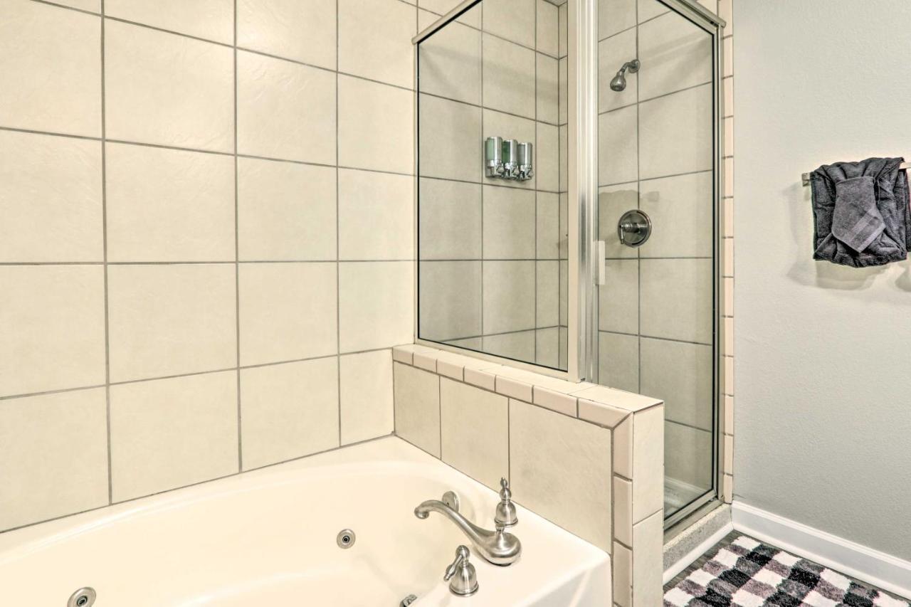 Downtown Pigeon Forge Condo With Pool Access! ภายนอก รูปภาพ