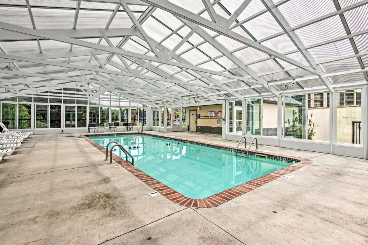 Downtown Pigeon Forge Condo With Pool Access! ภายนอก รูปภาพ